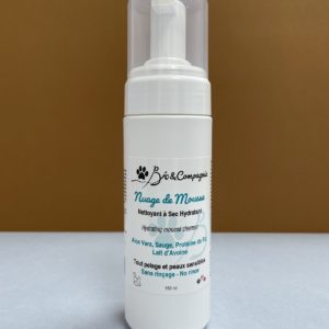 Hydrating mousse cleanser